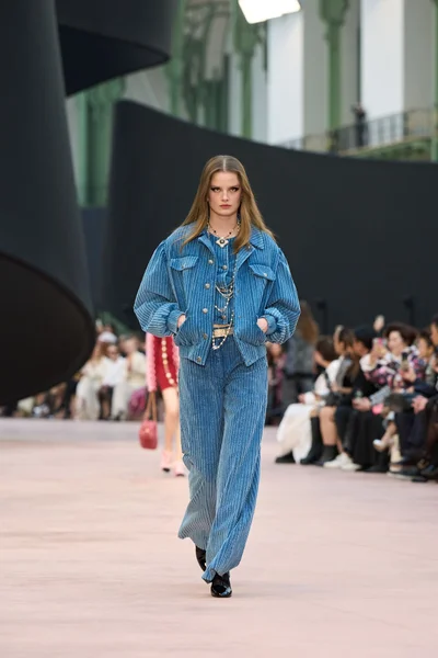 Look 20